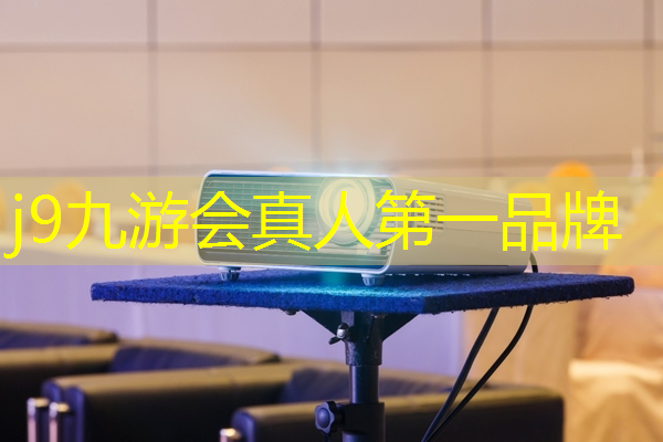 3d锁定视角丧尸游戏